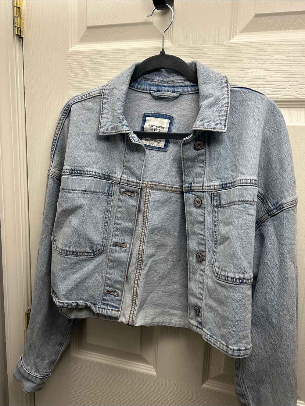 Abercrombie & Fitch Light Wash Cropped Denim Jacket